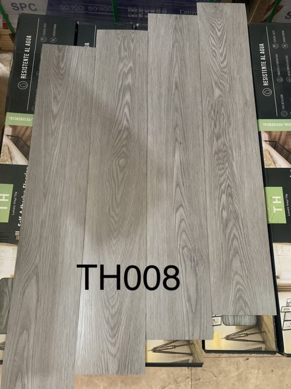Sàn nhựa keo dán sẵn TH008